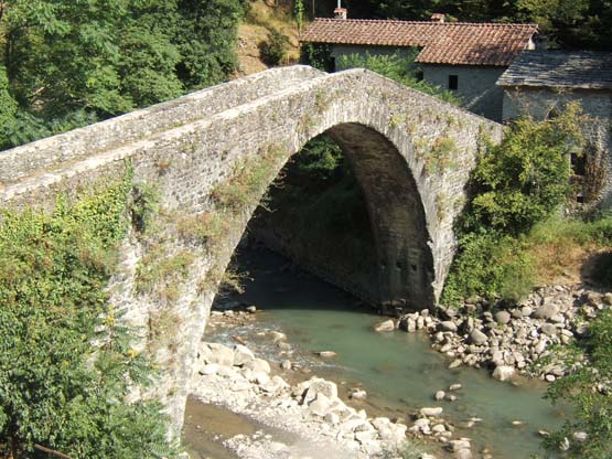 Castruccio Bridge